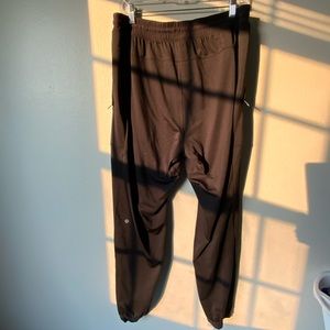 Lululemon Men’s joggers